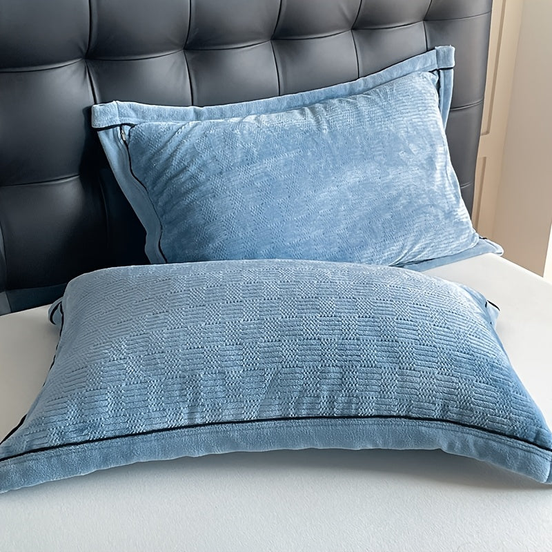 2pcs of milk velvet pillowcases, new simple and fashionable adult pillow set, soft and delicate touch, comfortable and breathable, suitable for home, office, outdoor, air-conditioned room, car, sofa pillow cover, machine washable, multiple patterns and